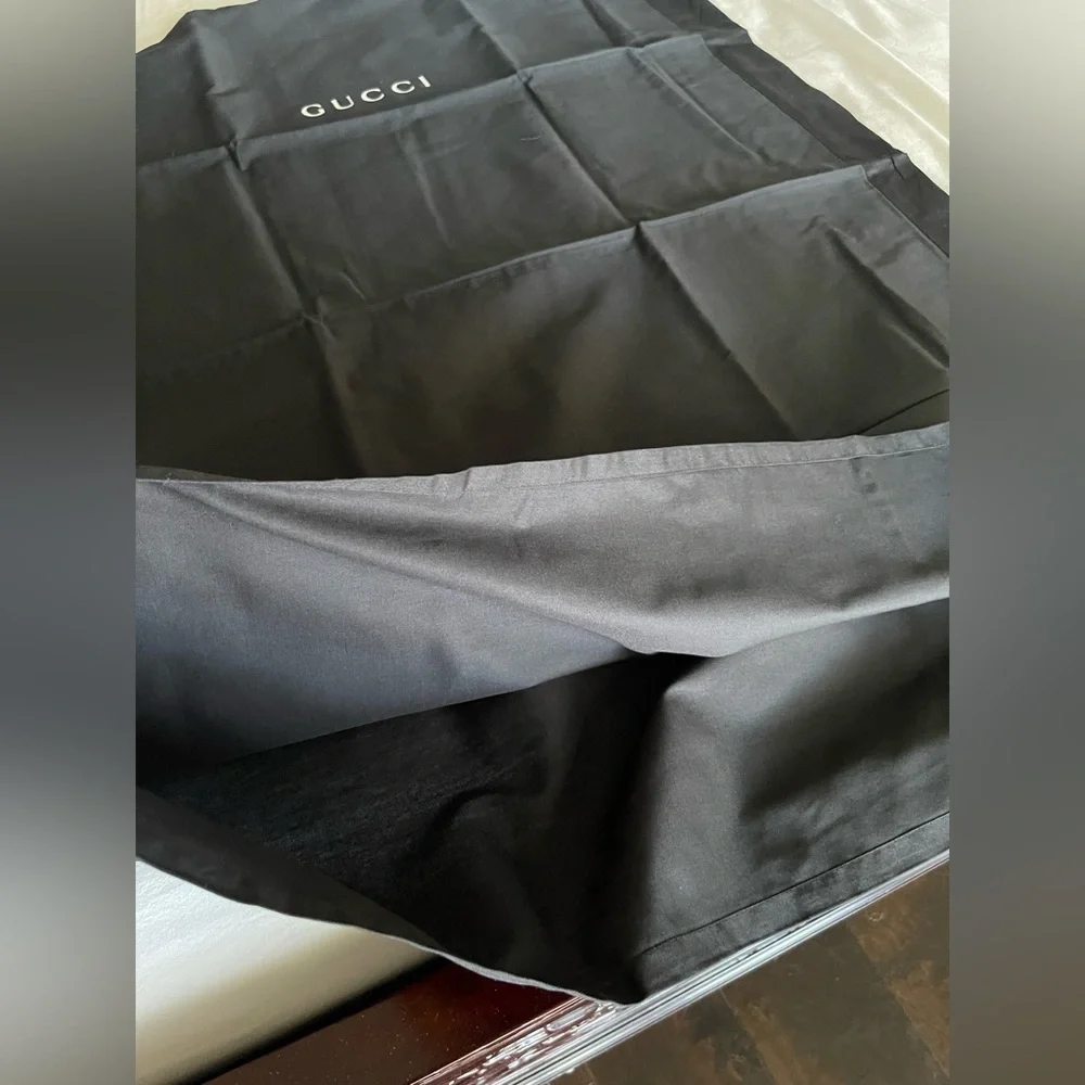 Gucci garment bag